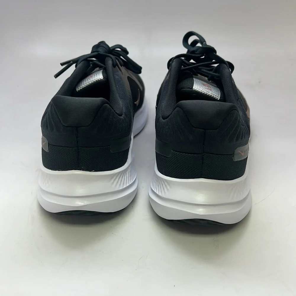 Women’s Nike Quest 5 Sneakers Size 7.5 Dark Smoke Grey/ Metallic Silver NWOB - Picture 6 of 9